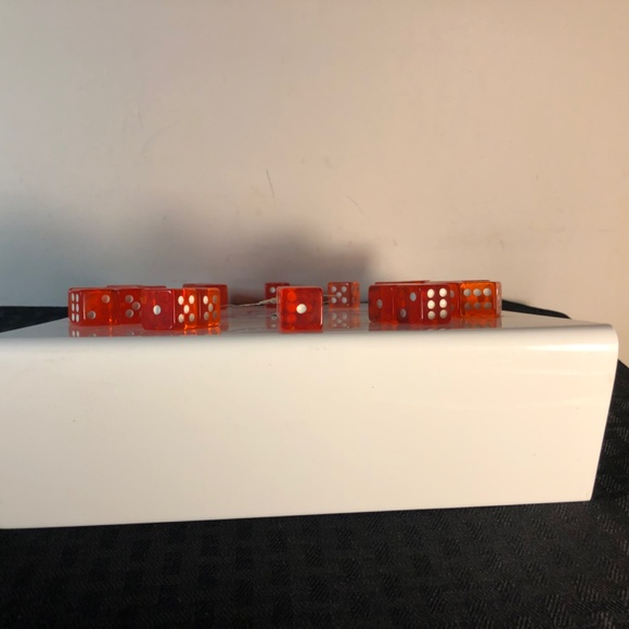 Vintage White Acrylic Las Vegas Dice clock  9x9 “ - Picture 5 of 9